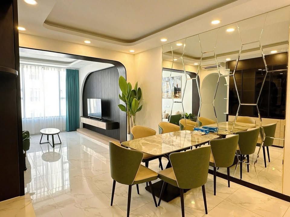 Căn hộ The Gold View Quận 4 70m² giá 16 triệu - Sẵn sàng vào ở ngay!