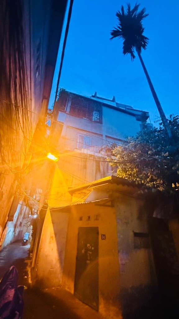 Nhà phố Cầu Diễn 40m² giá thỏa thuận - Dân xây chắc chắn, tiện ích đầy đủ!