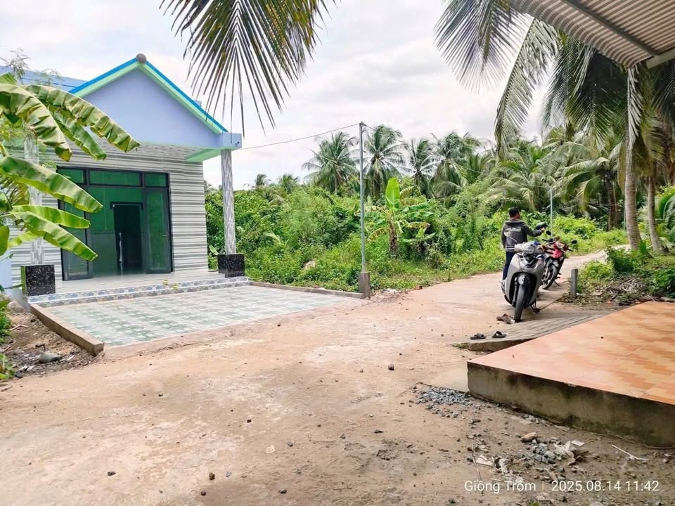 Nhà mới 100% tại Phong Nẫm 198m² giá 700 triệu - Đường ô tô thuận tiện!