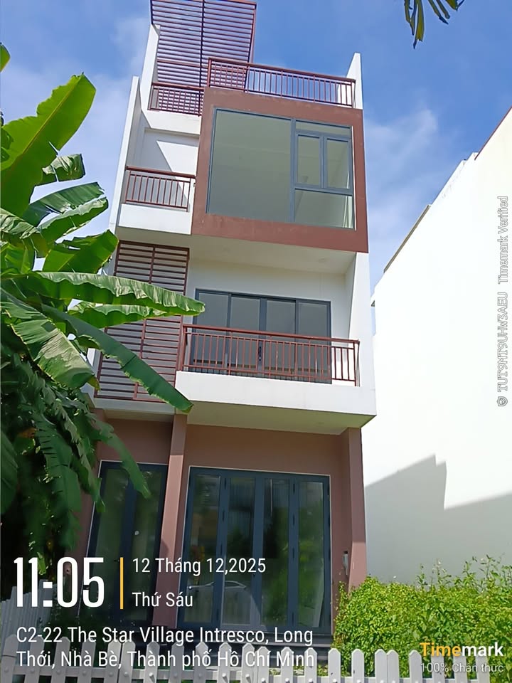 Townhouse mặt tiền đường 40m KDC Star Village, Nhà Bè 125m² giá 8.3 tỷ - Sổ hồng chính chủ, khu vực an ninh!