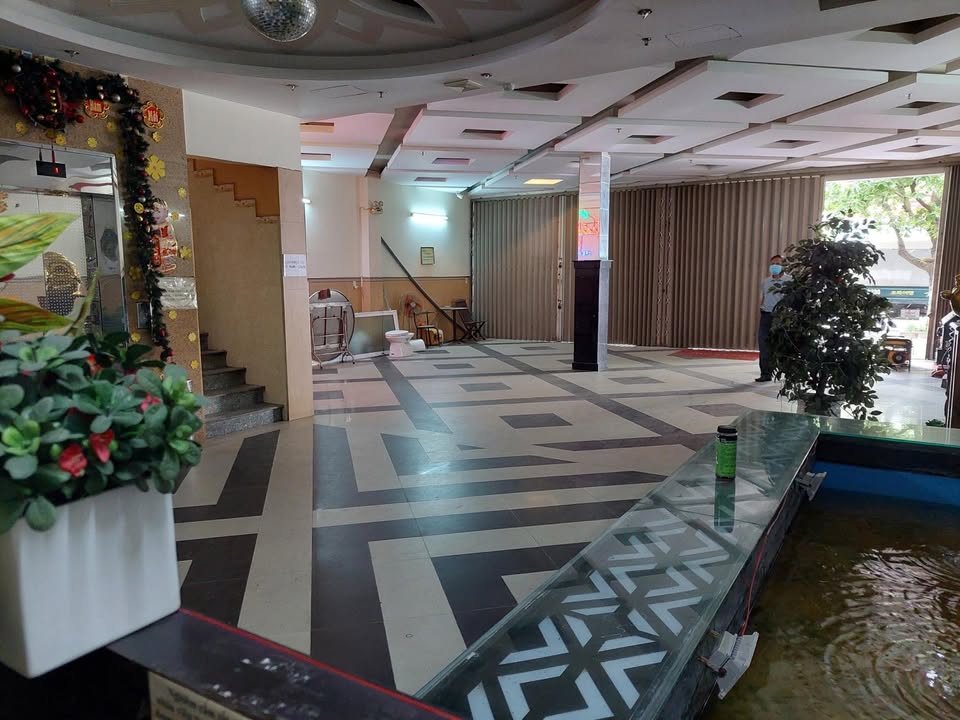 Nhà phố mặt tiền Huỳnh Tấn Phát, Hải Châu, Đà Nẵng 200m² giá 20 tỷ - Cơ hội đầu tư tuyệt vời!