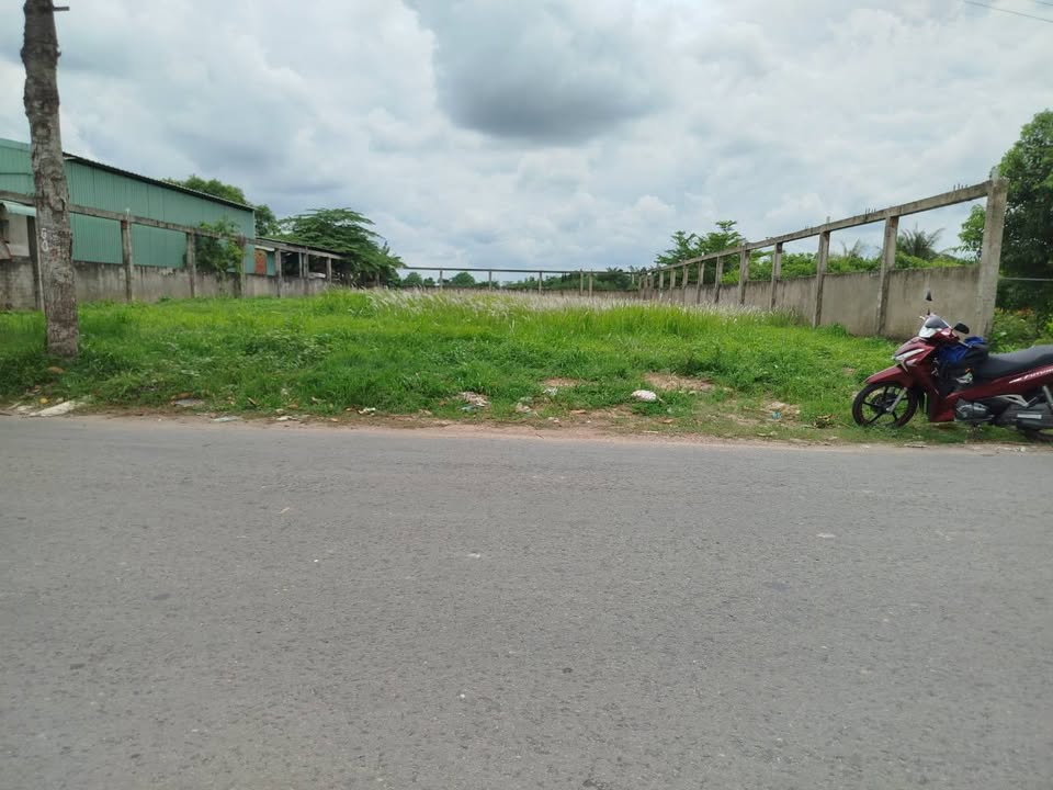 Đất nền mặt tiền XTT4 Hóc Môn 1000m² giá 19 tỷ - Pháp lý rõ ràng, sẵn sàng đầu tư!