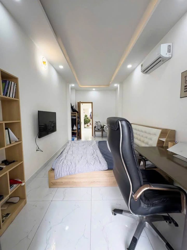 Nhà lầu đẹp 92m² tại Phan Thiết chỉ 4 tỷ - Không gian sống sang trọng!