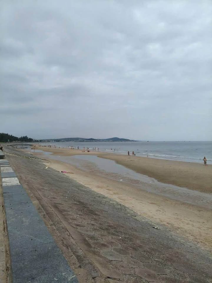 Nhà cấp 4 3 mặt tiền hẻm gần biển Đồi Dương, Phan Thiết 72m² - Giá chỉ 2.1 tỷ!