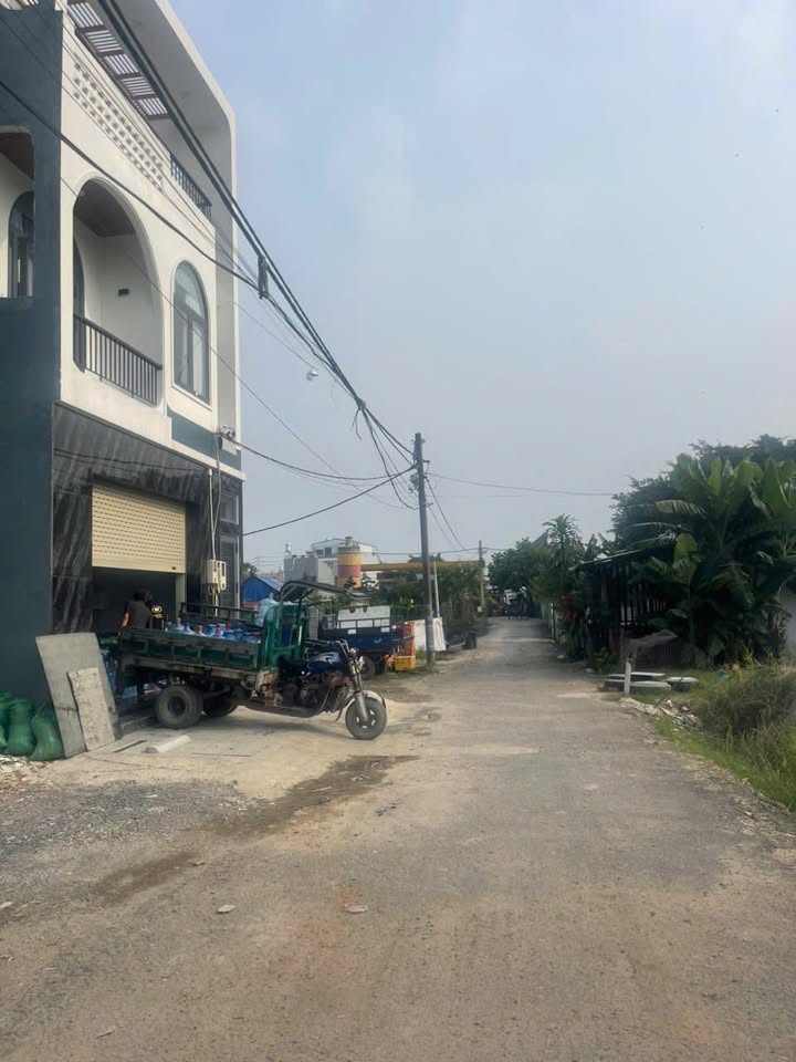 Đất thổ cư ấp 4, xã Đông Thạnh 100m² giá 3.65 tỷ - Pháp lý rõ ràng, sẵn sàng công chứng!