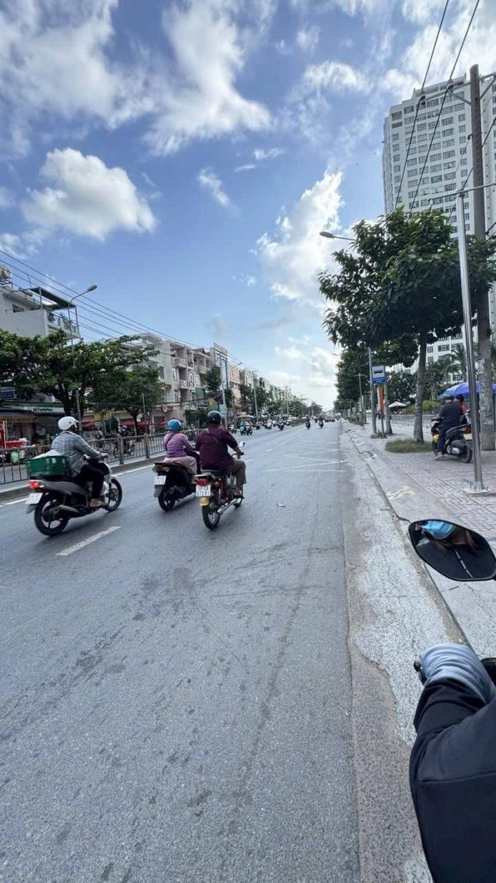 Nhà mặt tiền Tạ Quang Bửu, P5, Quận 8, 80m² giá 14 tỷ - Cơ hội đầu tư hiếm có!