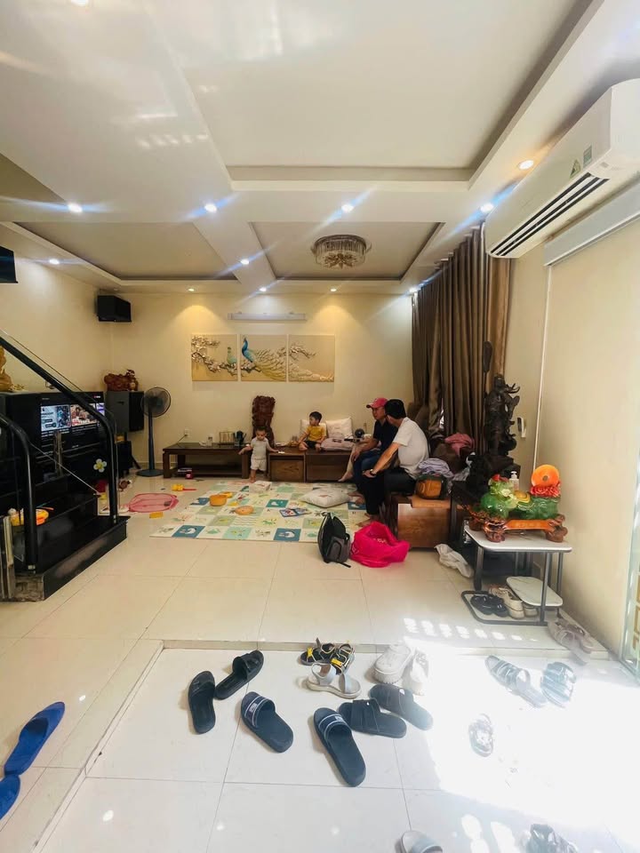 Nhà 2 tầng ngõ 414 Tô Hiệu, Lê Chân chỉ 2.5 tỷ - Sẵn sàng vào ở!