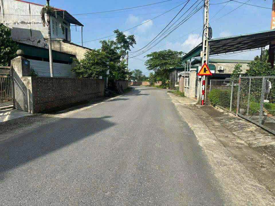 Lô đất 100m² tại xã An Tường, Tuyên Quang - Giá chỉ 1.75 tỷ, Hướng Đông Bắc