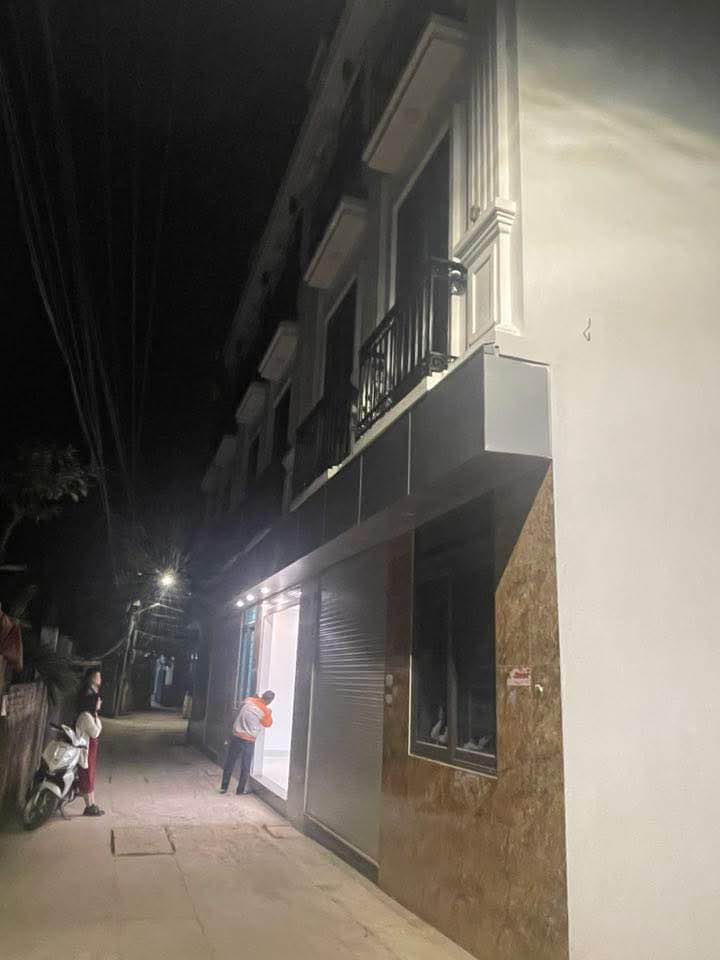 Nhà phố Tân cổ điển 45m² tại Tiền Yên, Hoài Đức giá 5 tỷ - Sẵn sàng giao dịch!