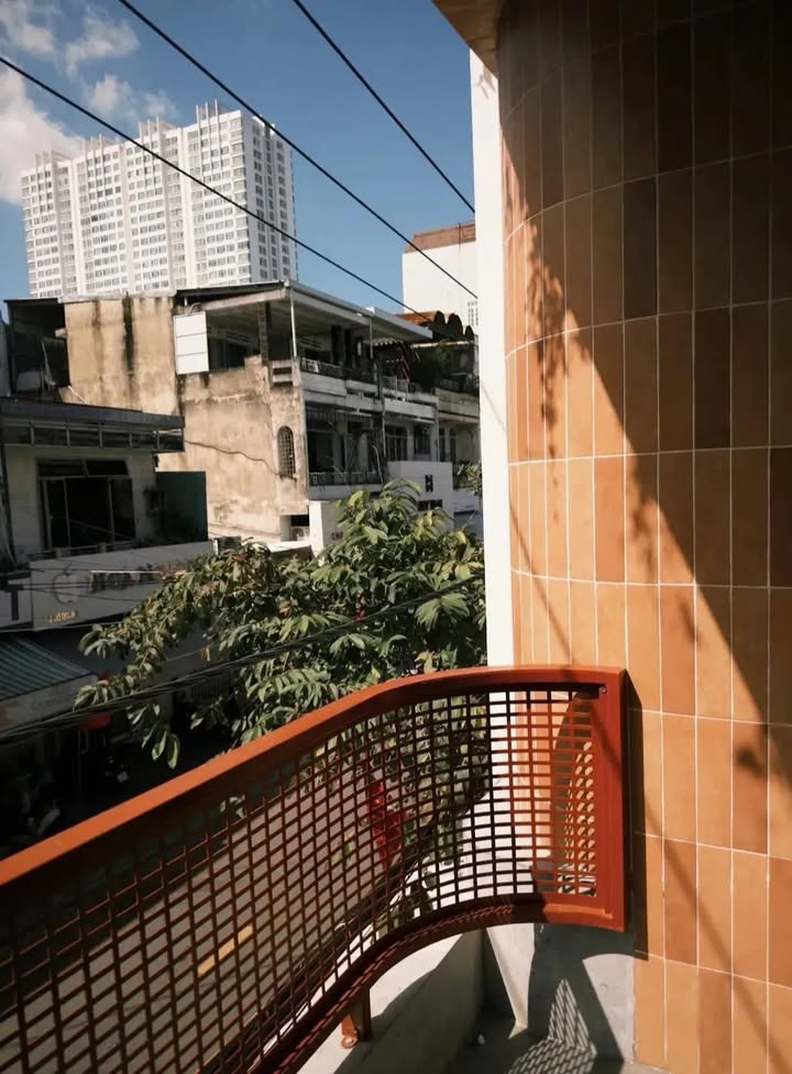 Căn hộ 4 tầng Đỗ Quang, Hải Châu 78m² giá 14.9 tỷ - Dòng tiền 100 triệu/tháng!