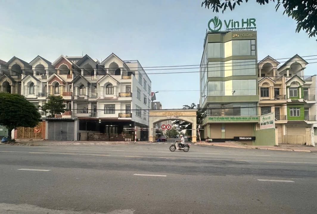 Đất nền Phú Hồng Thịnh, Dĩ An 110m² giá 5.75 tỷ - Vị trí đắc địa gần ĐH Quốc Gia