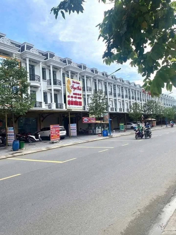 Nhà cho thuê mặt tiền kinh doanh đường Nguyễn Thị Khắp, Dĩ An - 70m² chỉ 10 triệu!