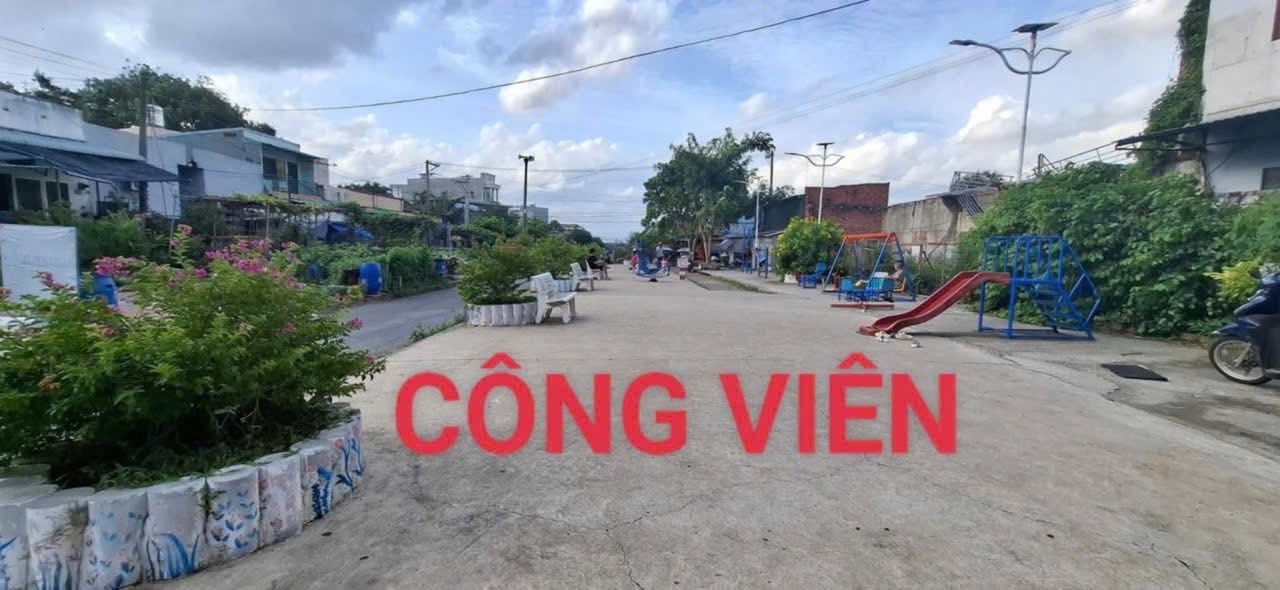 Nhà phố Dĩ An 44m² giá 2.38 tỷ - Chính chủ bán gấp!