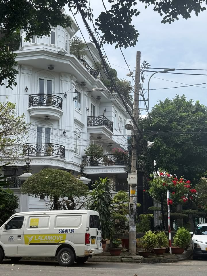 Nhà phố 196 Tân Sơn Nhì 60m² giá 5.8 tỷ - Nhà xây tâm huyết, sẵn sàng vào ở!