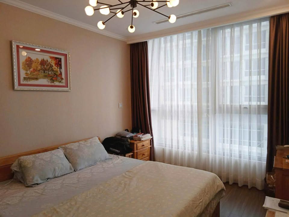 Căn hộ Vinhomes Central Park quận Bình Thạnh 81m² giá 23 triệu - Full nội thất, sẵn sàng vào ở!