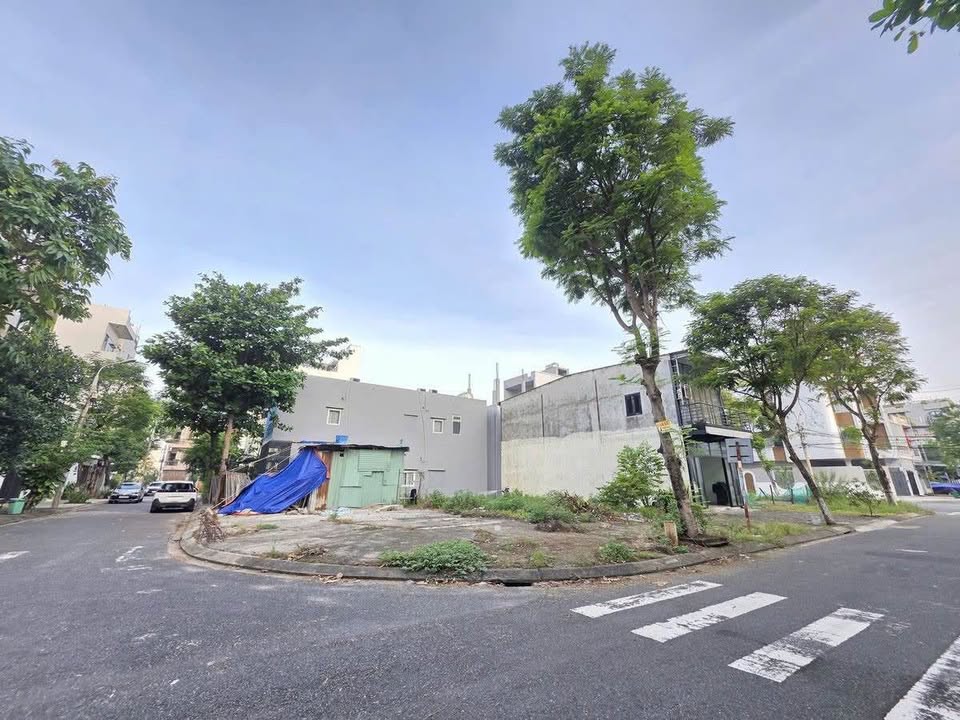 Đất lô góc 92,7m² gần biển Mỹ Khê - Đầu tư sinh lời ngay!