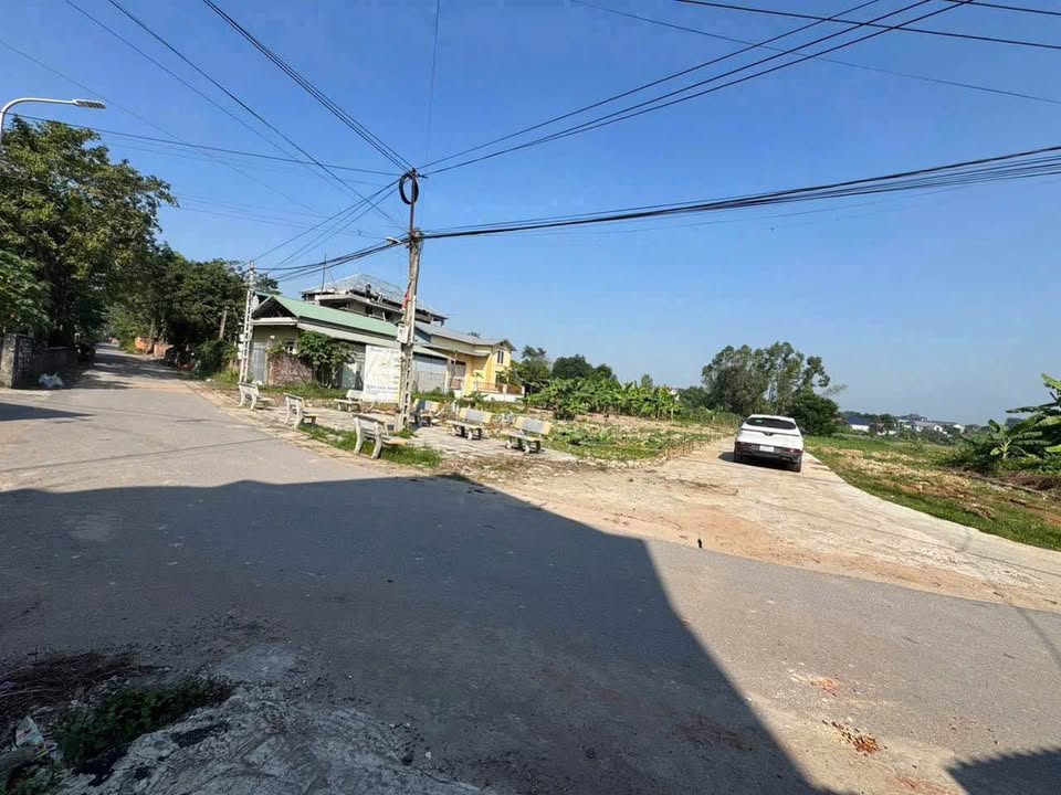 Đất nền kinh doanh trục chính Ba Mô, Hương Sơn, Bình Xuyên 100m² giá 1.2 tỷ - Đầu tư sinh lời ngay!