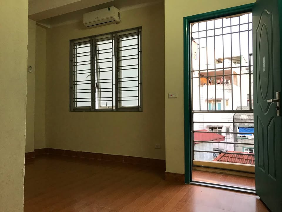 Phòng cho thuê tại Nghĩa Đô 19m² giá chỉ 2.8 triệu - Dễ dàng chuyển vào ở ngay!