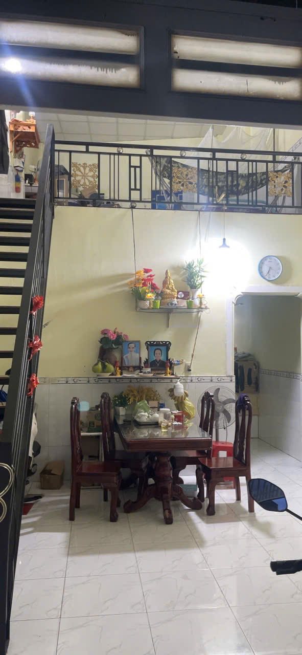 Nhà Gác Lửng Phú Mỹ, Quận 7, Diện tích 50m² - Giá chỉ 1 tỷ, Ô tô vào tận nơi!
