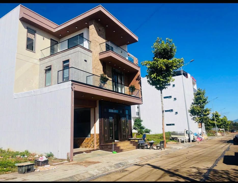 Đất xây biệt thự Khu dự án Bossco Pleiku 150m² giá 2.2 tỷ - Pháp lý rõ ràng, xây dựng tự do!