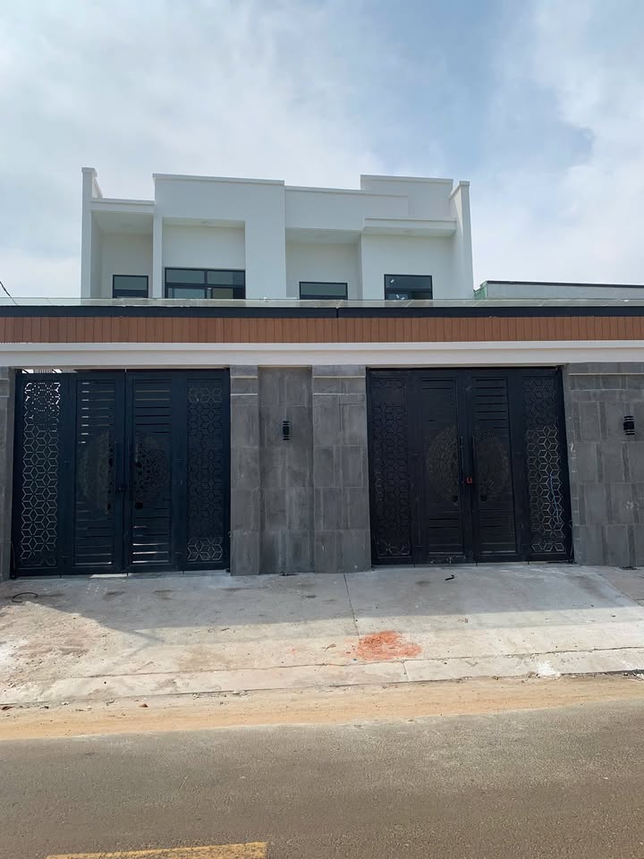 Căn liền kề mặt tiền Đặng Trần Côn, Trà Bá 150m² - Thiết kế hiện đại, gần chợ và trường học!