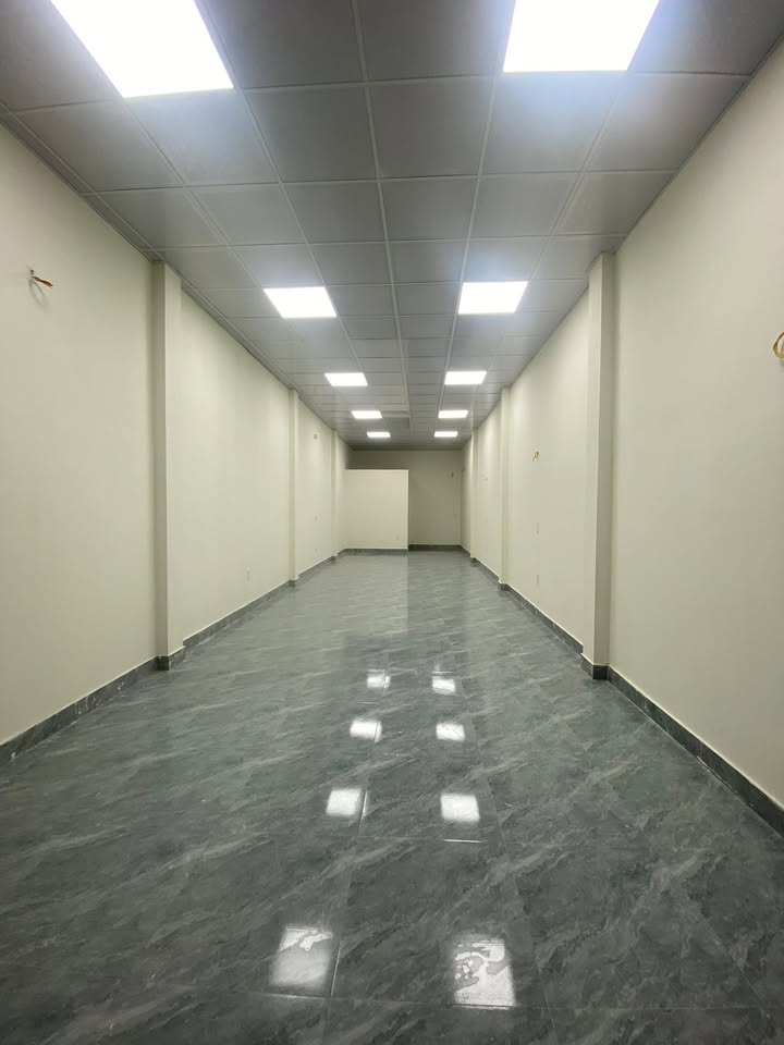 Nhà cho thuê tại Tái Định cư A51, Vĩnh Niệm 60m² - Đường rộng thuận lợi kinh doanh!