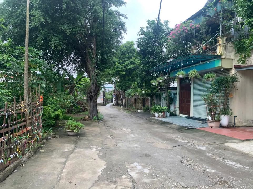 Đất đầu ve Ninh Sơn 75m² giá thỏa thuận - Gần chợ trường học tiện ích tối ưu!