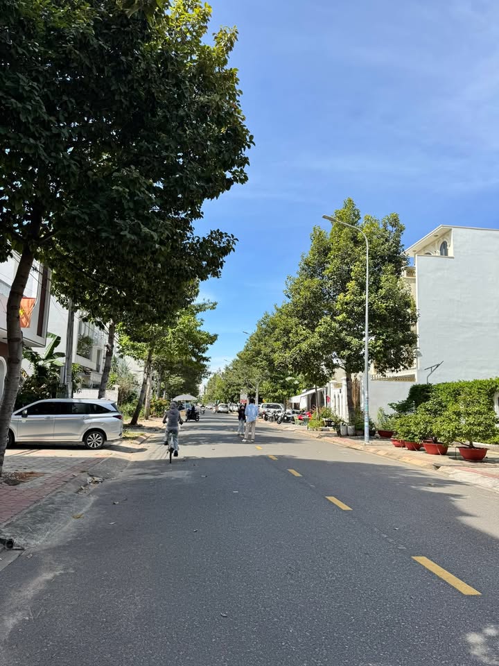 Lô đất biệt thự mặt đường Lê Đại Hành Phan Thiết 161m² giá 7 tỷ - Cơ hội đầu tư tuyệt vời!