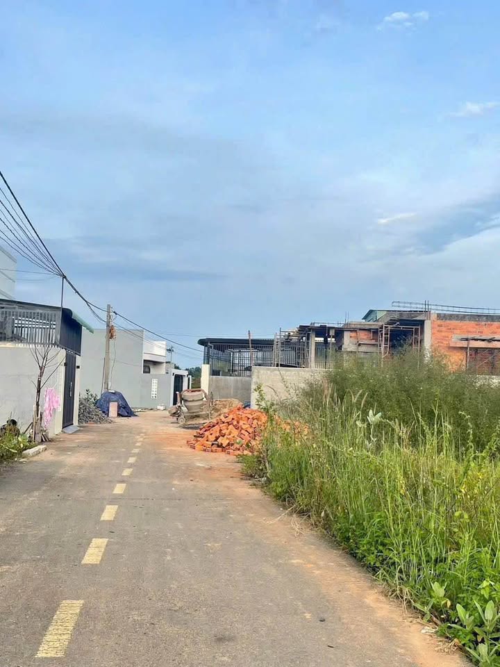 Đất nền lô góc Phong Nẫm, Bình Thuận 119.5m² giá chỉ 799 triệu - Tiềm năng tăng giá cao!