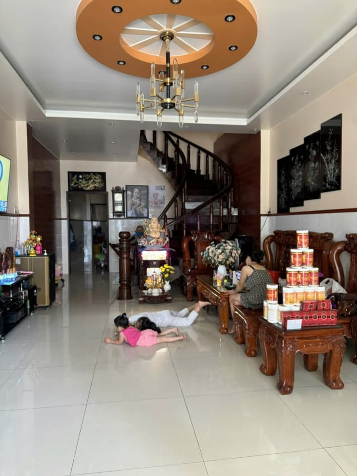 Nhà bán Sao Mai Bình Khánh 5, Long Xuyên 130m² giá 4 tỷ - Thiết kế kiên cố, sẵn sàng ở ngay!