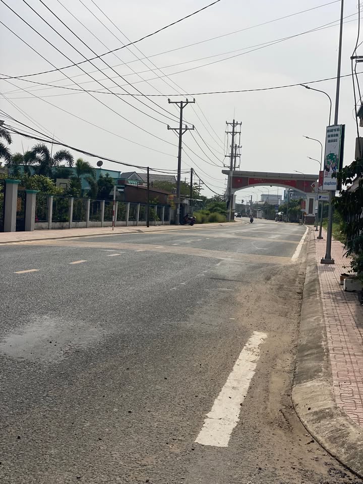 Nhà 1 trệt 1 lầu tại Phước Hậu, Cần Giuộc 96m² giá 2.65 tỷ - Thiết kế hiện đại, sẵn sàng vào ở!