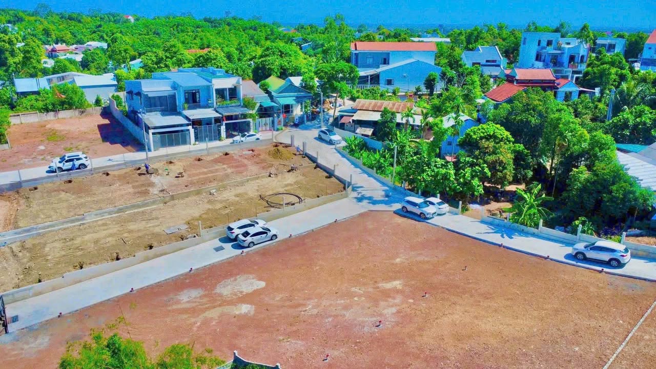 Lô đất đẹp 100m² tại KQH Bàu Vá, TP Huế - Sổ đỏ chính chủ, giá chỉ 1 tỷ!