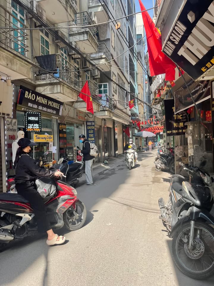 FrontHouse Mỹ Đình 52m² giá 12 tỷ - Mặt ngõ thông, kinh doanh đỉnh cao!