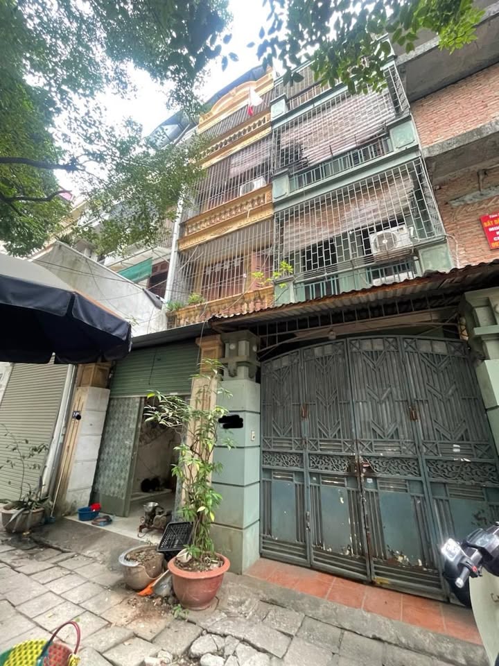 Nhà phố Hoàng Công Chất 52m² 4 tầng - Kinh doanh, oto tránh, khu phân lô vip!