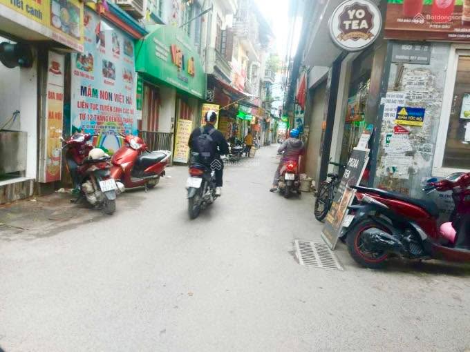 Nhà phố Mỹ Đình 45m² giá 8 tỷ - View sân bóng đẹp, gần ô tô!