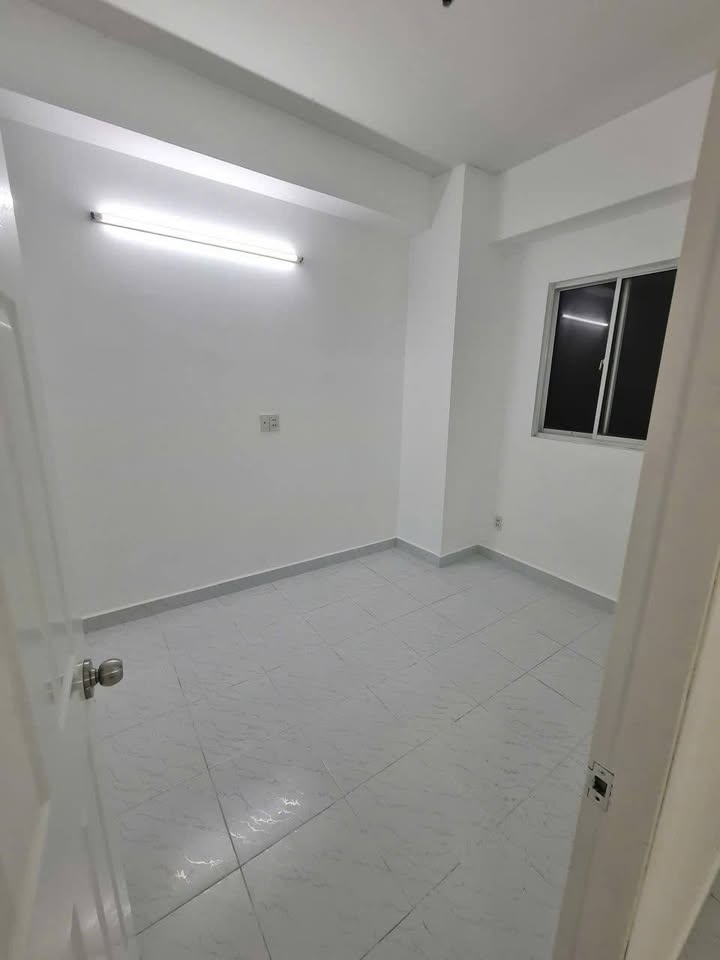 Căn hộ chung cư Lê Thành Tân Tạo, Bình Tân giá chỉ từ 3.5 triệu - Nhà trống và nội thất đầy đủ