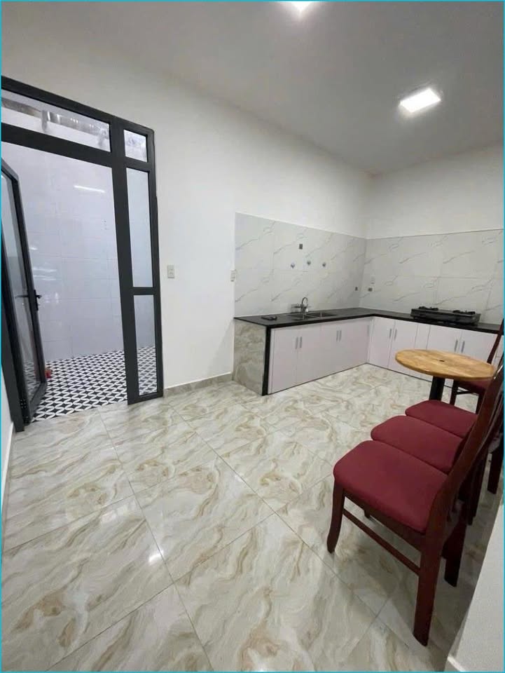 Nhà nguyên căn cho thuê hẻm ô tô Vạn Kiếp 200m² giá 7 triệu - thuận tiện an cư