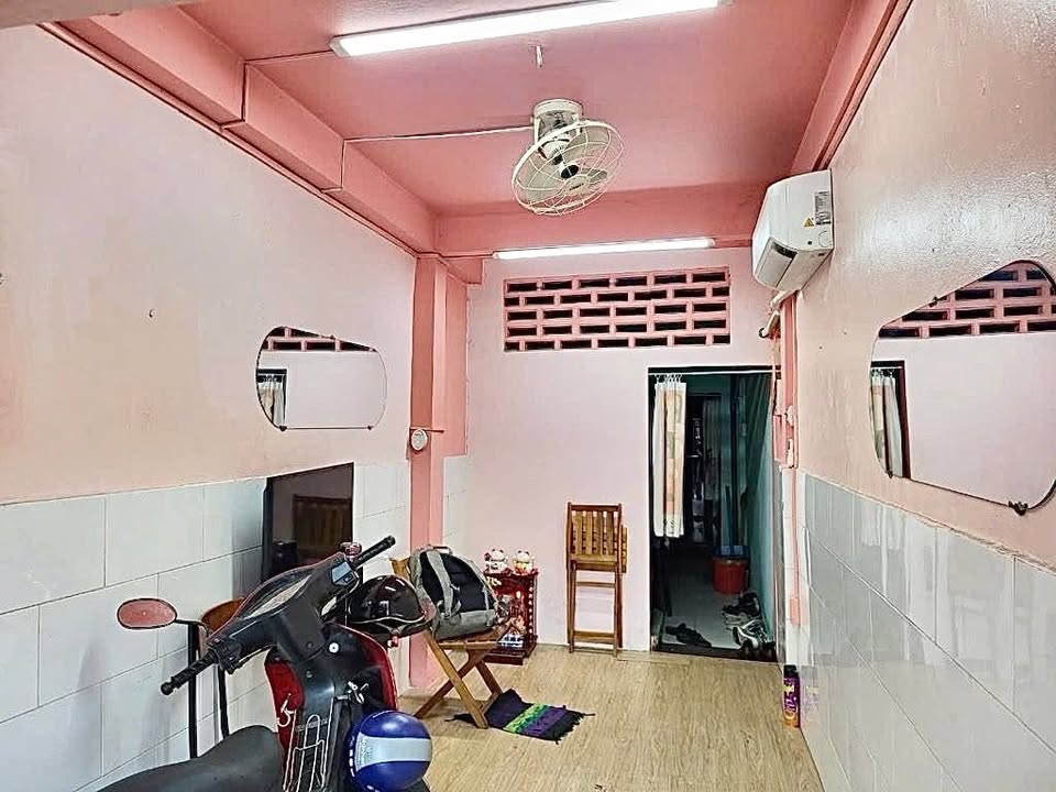 FrontHouse Lý Thái Tổ Quận 3 24m² giá 6.3 tỷ - Kinh doanh sầm uất, vị trí đắc địa!