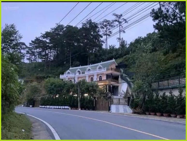 Biệt thự sang trọng Đà Lạt 1655m² giá 52.8 tỷ - Đầu tư lý tưởng!