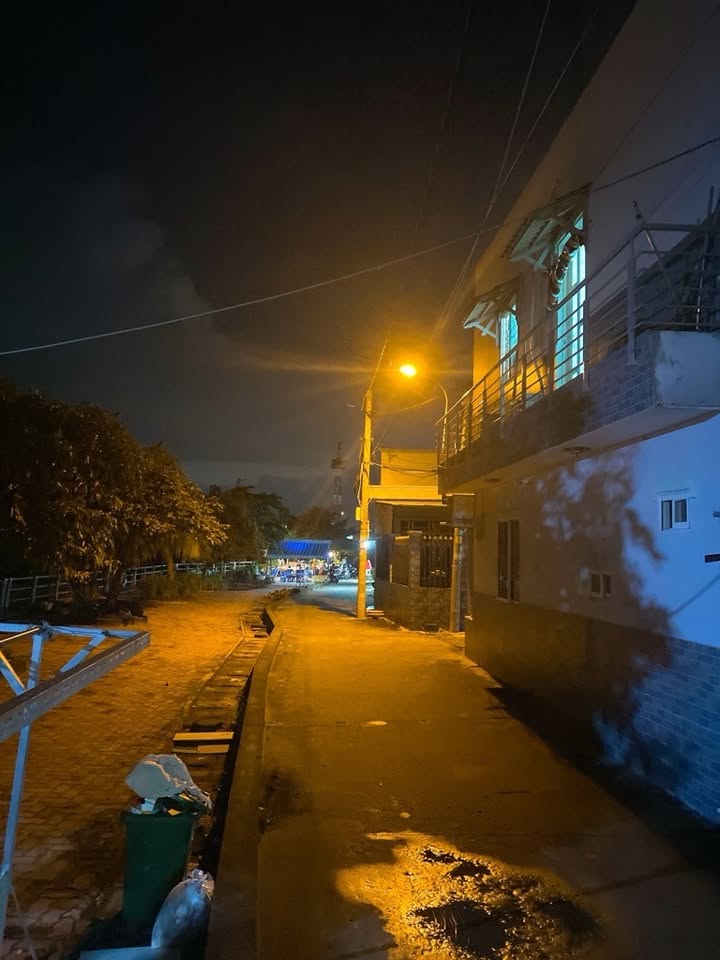 Nhà 2 tầng 29m² tại Lê Văn Lương, Nhà Bè giá 1.9 tỷ - Sổ hồng riêng, ô tô vào tận nhà!