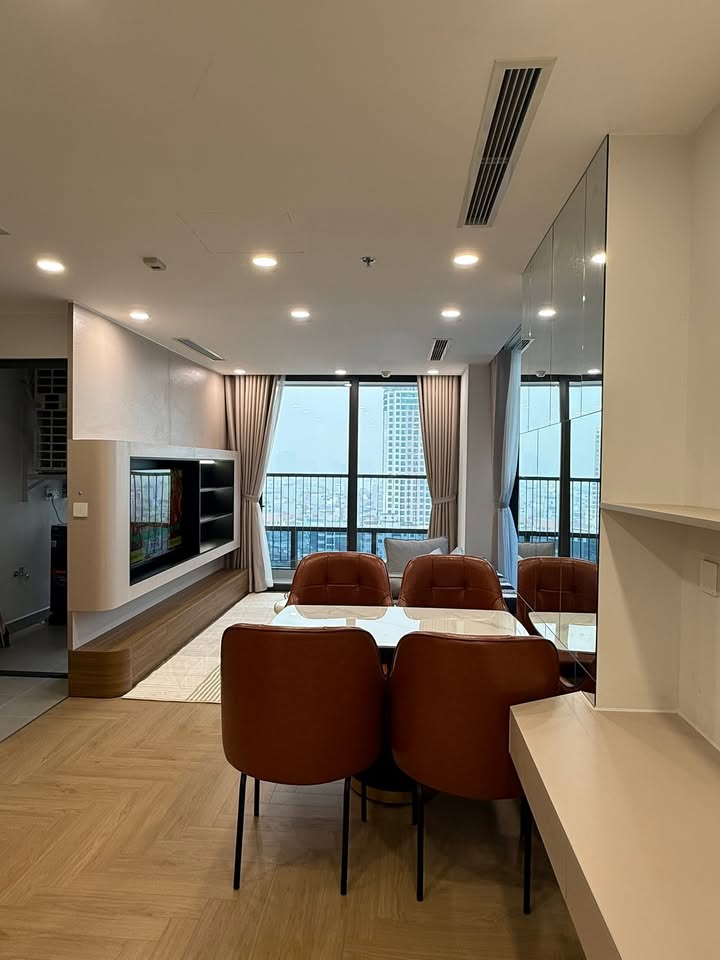 Căn hộ cho thuê Đường Láng 90m² giá thỏa thuận - View đẹp, nội thất cao cấp