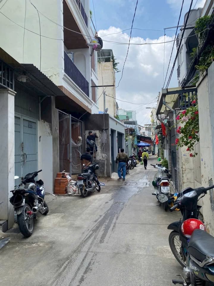 Nhà phố 33m² Bùi Đình Túy, Bình Thạnh - Nhà mới, an ninh tốt!