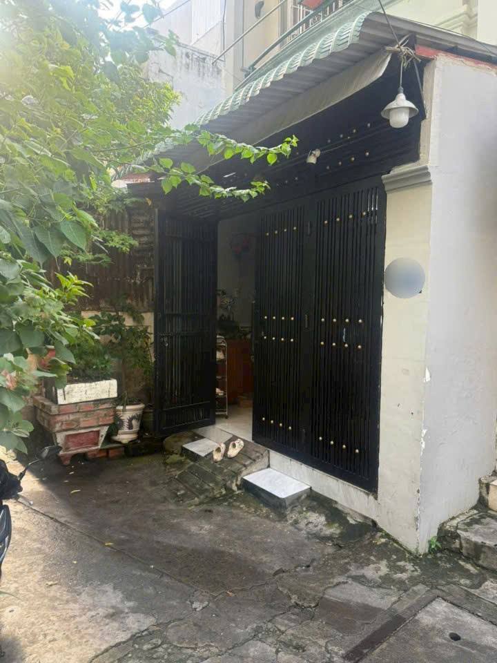 Nhà bán Hẻm 19 Cô Bắc, Phú Nhuận 60m² giá 7.95 tỷ - Khu vực an ninh, gần phố ẩm thực!