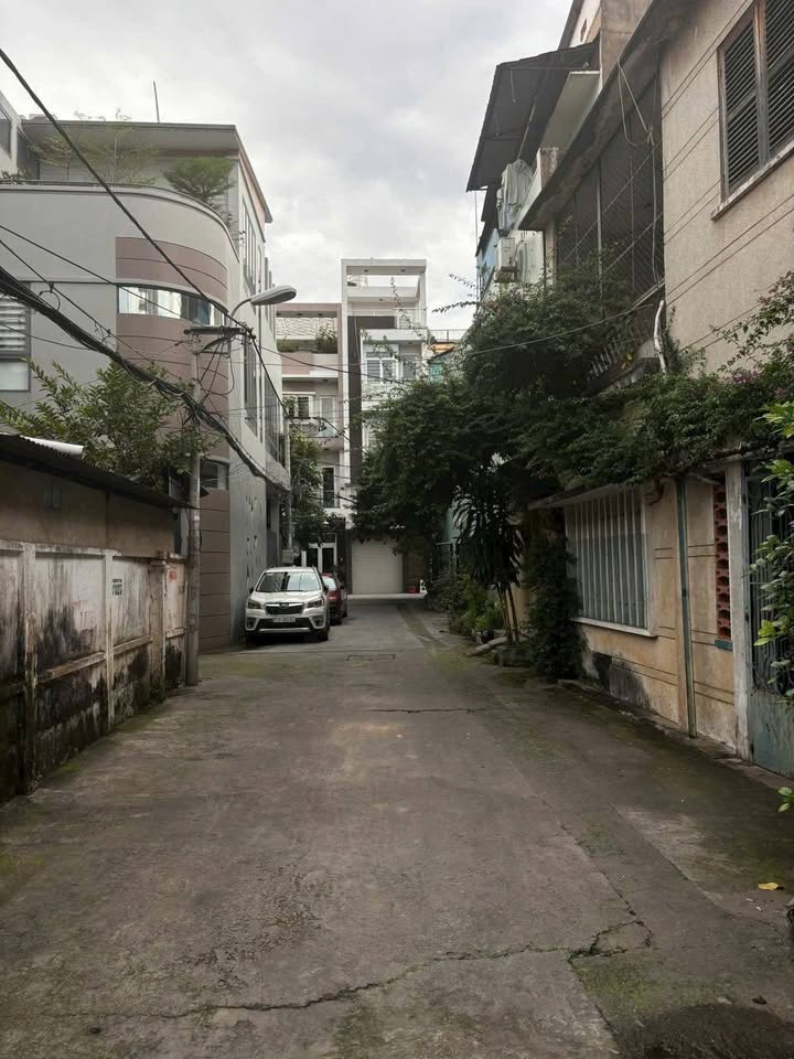 Nhà riêng 4 tầng hẻm xe hơi 6m gần Phan Đăng Lưu, Bình Thạnh - Giá chỉ 10.8 tỷ!