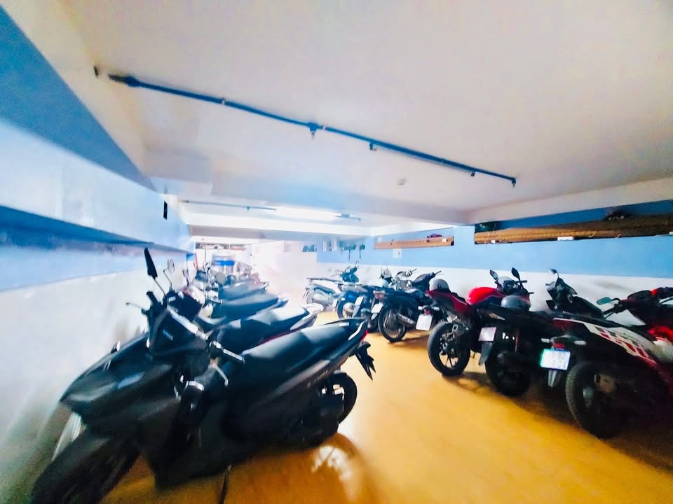 Căn hộ dịch vụ Nguyễn Trọng Tuyển, Phú Nhuận 145m² giá 23 tỷ - Đầu tư sinh lời hấp dẫn!