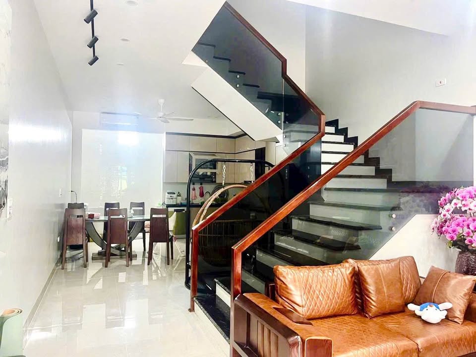 Nhà 4 tầng full nội thất khu đô thị An Hoạch 75m² giá 6 tỷ - Sẵn sàng vào ở ngay!