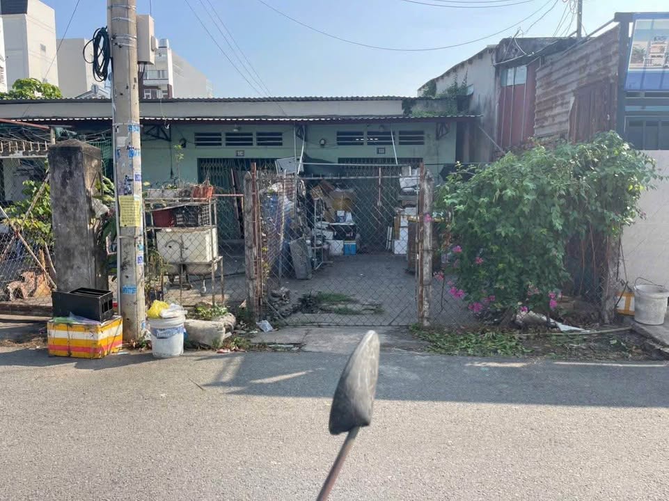 Nhà cấp 4 mặt tiền đường TL49, Thạnh Lộc, quận 12, giá 8 tỷ - Đầu tư sinh lời ngay!