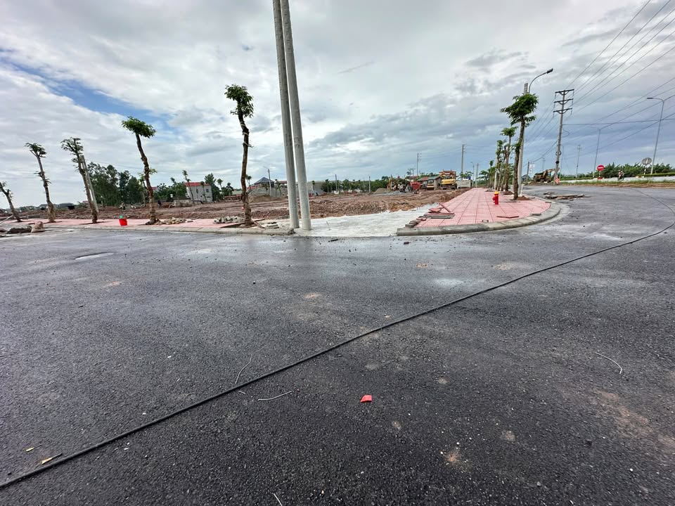 Đất lô góc Hoàng Lâu, Tam Dương 112m² giá 3.95 tỷ - Sổ hồng chính chủ!