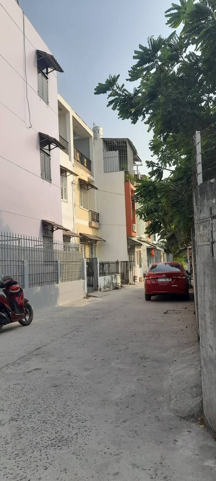 Nhà phố An Phú Đông, Quận 12 - 51m² giá 4.15 tỷ - Ô tô đậu cửa ngay!