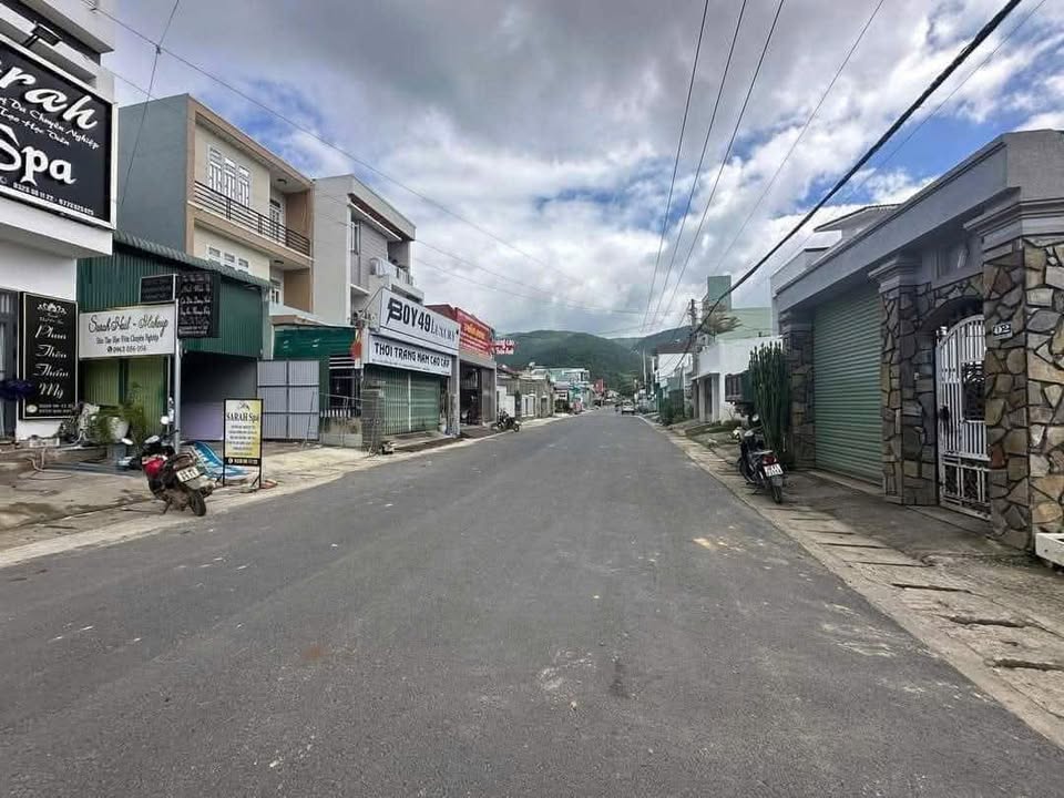 Nhà 2 tầng Thạnh Mỹ Đơn Dương 145m² giá 3.1 tỷ - Vị trí yên tĩnh, tiện ích đầy đủ!